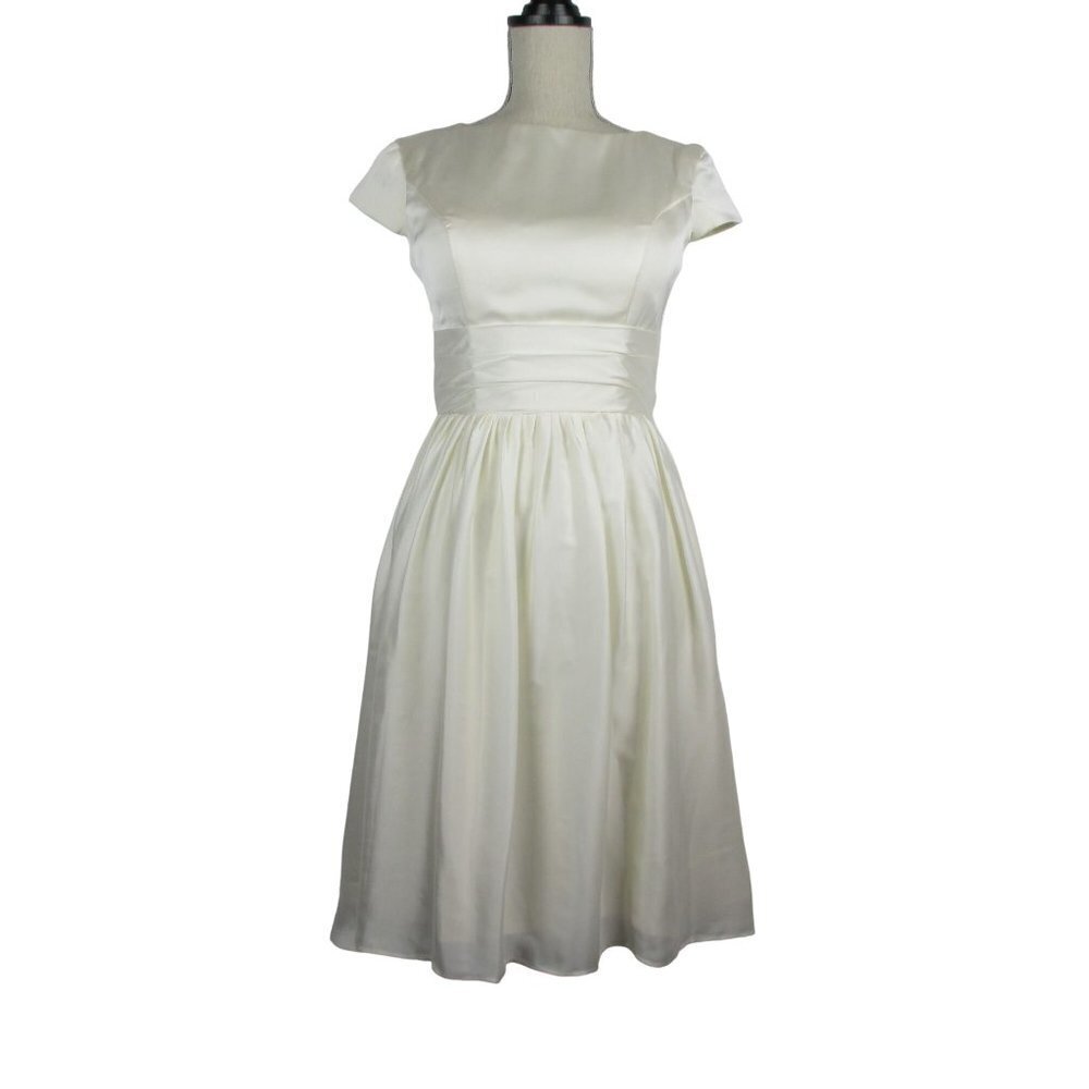 Bridess Glamour Banded Waist Fit & flair Ivory Wedding Dress Size 4 NEW